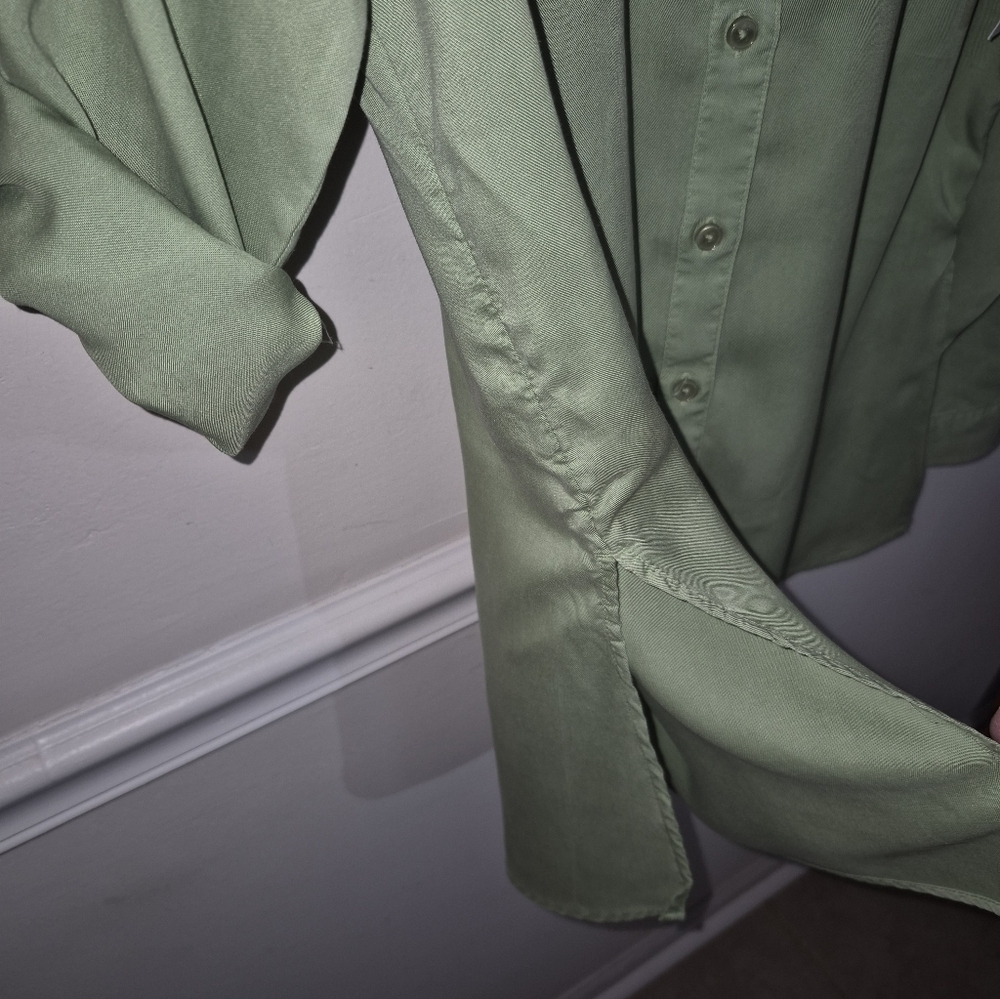 CROWN & IVY 100% LYOCELL Button-Up Shirt - Picture 4 of 10